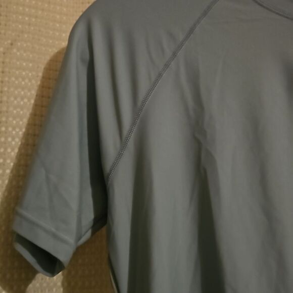 Mycamo rush guard  top new L gray - Picture 5 of 7